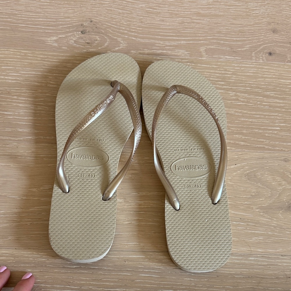 Havaianas Women's Beige Sandals